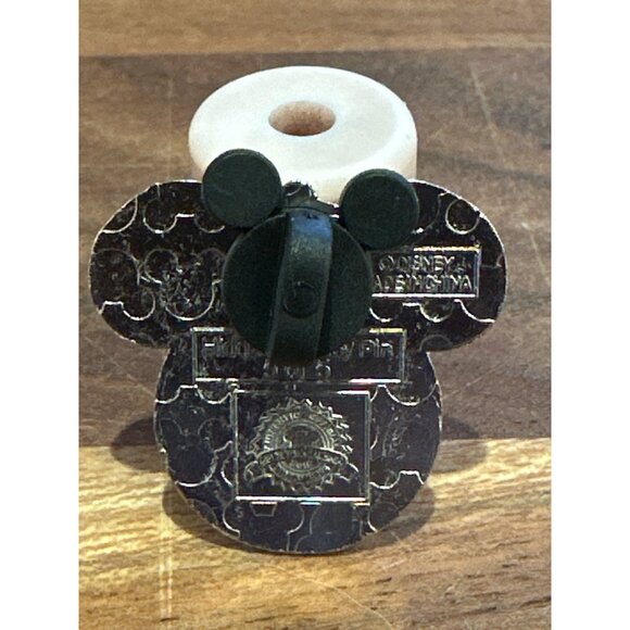 Disney Pin Mickey Mouse Trading Pin Hidden Cast Member Costumes Great Movie Ride - Picture 2 of 5